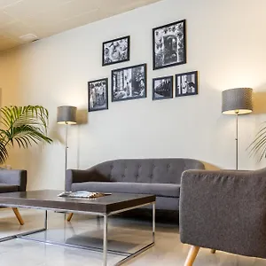 Hotel Serrano **