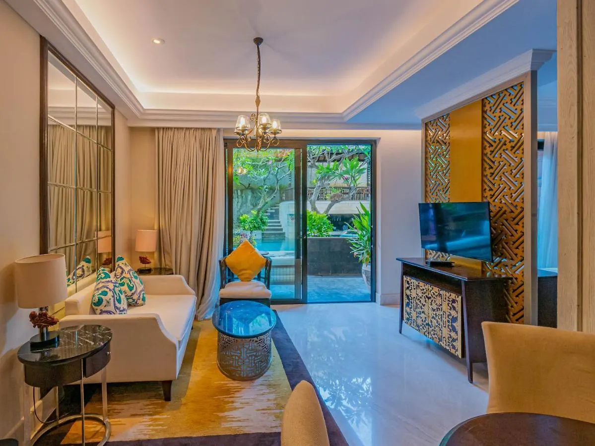 Jambuluwuk Oceano Seminyak Hotel