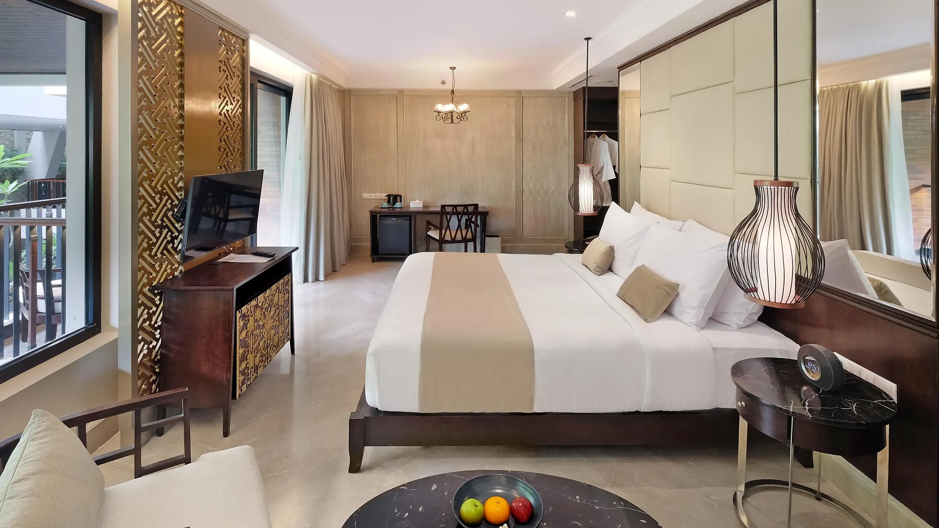 Jambuluwuk Oceano Seminyak Hotel