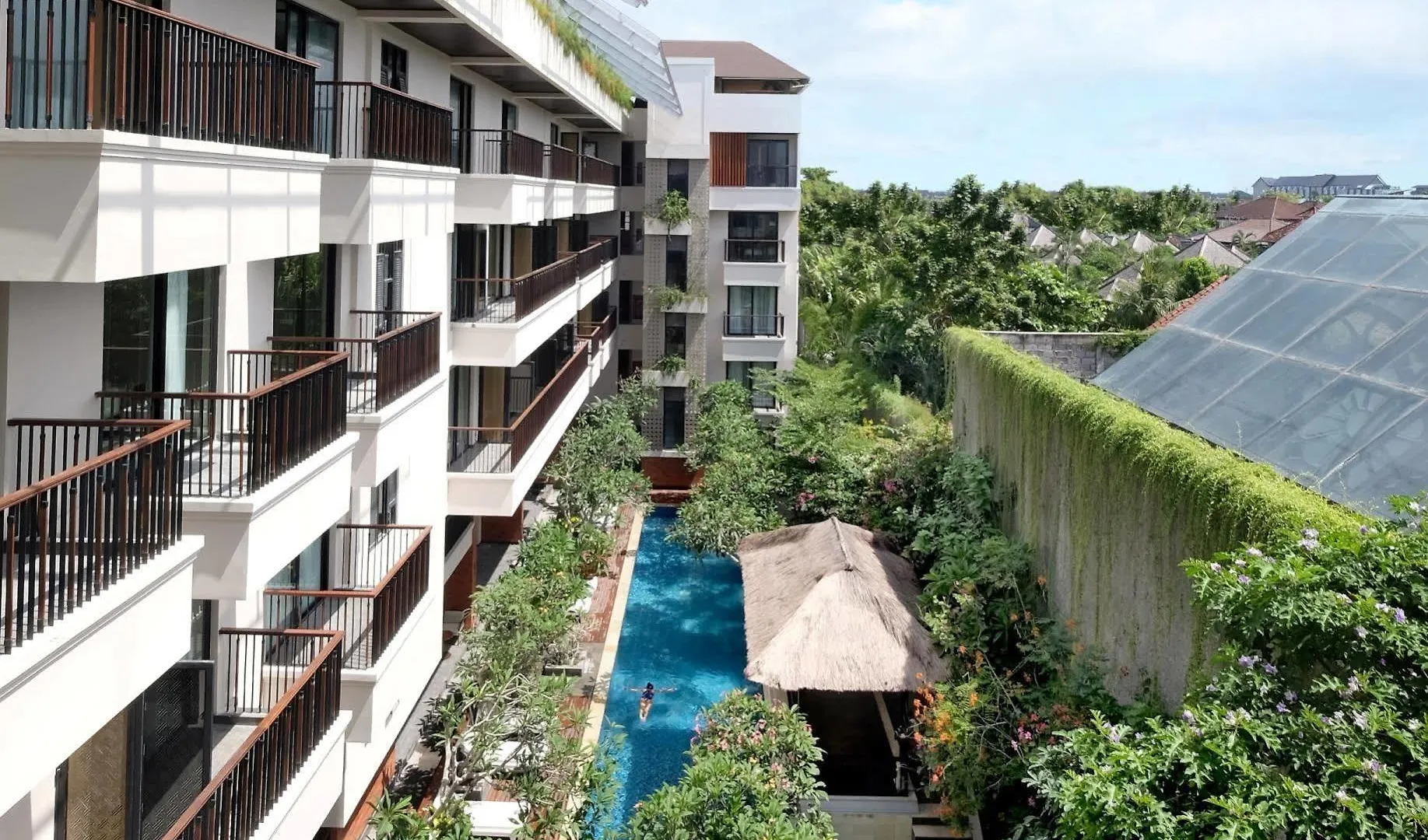 Jambuluwuk Oceano Seminyak Hotel